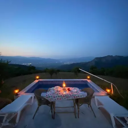 Saracoglu Dag Evi 4* ساكاريا