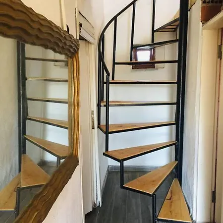 Saracoglu Dag Evi فندق 4*